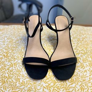 Cute black simple heel